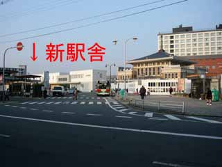 �E�͉̂�̒��̋��w��